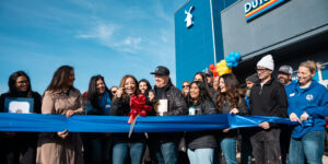 Kerman mayor celebrates ‘superhero’ moment with Dutch Bros opening